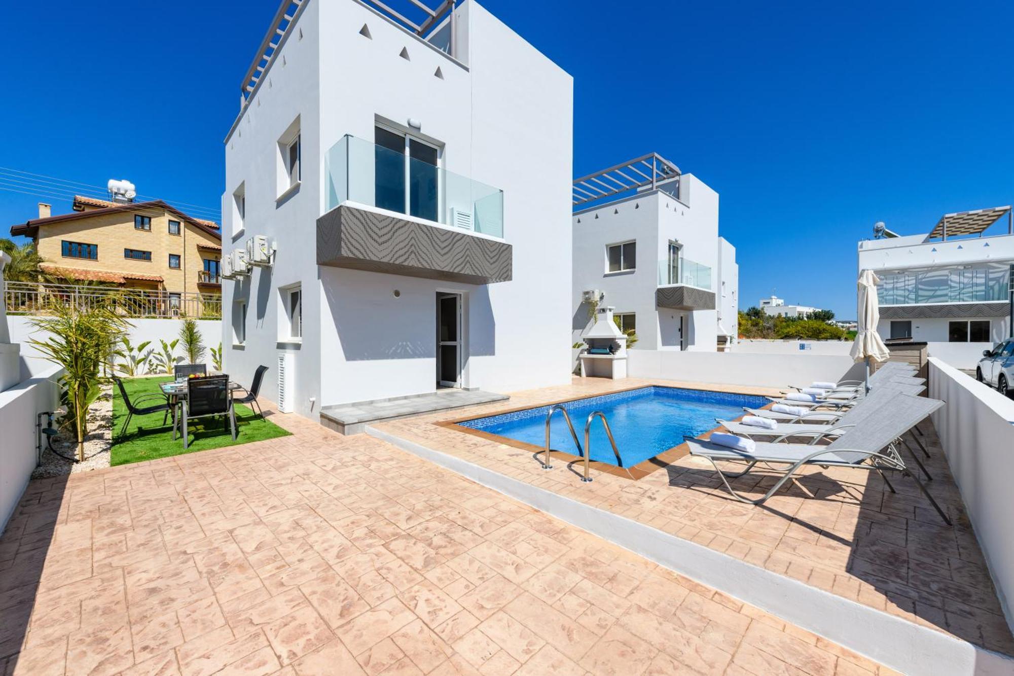 Nissini Villa #4 Aya Napa Dış mekan fotoğraf