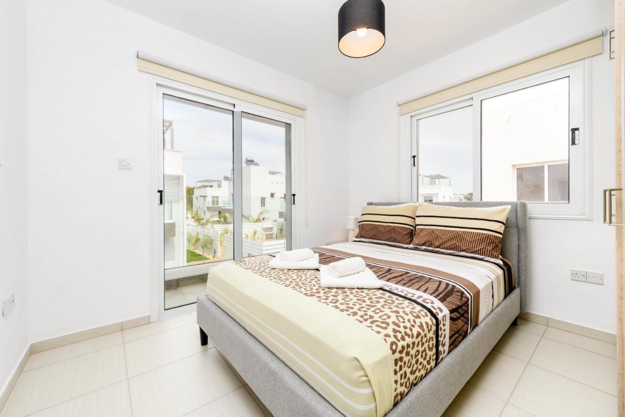 Nissini Villa #4 Aya Napa Dış mekan fotoğraf